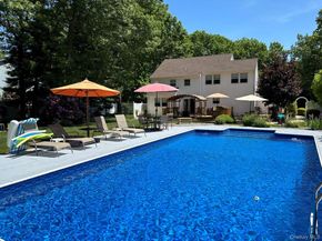 2 Robert Crescent, Stony Brook NY 11790