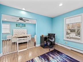 21 Rawlings Drive, Melville NY 11747