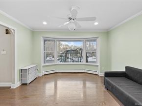 21 Rawlings Drive, Melville NY 11747