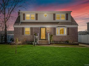 739 N Ascan Street, Elmont NY 11003