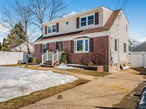 739 N Ascan Street, Elmont NY 11003