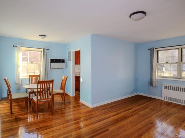 211-07 73 Avenue A, Bayside NY 11364