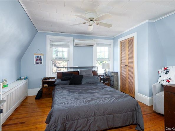 404 Silver Lane, Oceanside NY 11572