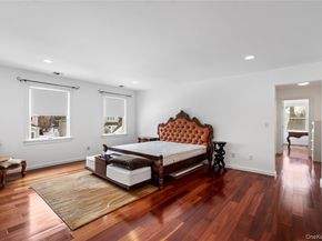 5 Pine Street, Plainview NY 11803