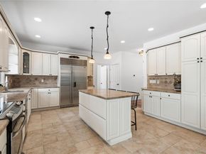 5 Pine Street, Plainview NY 11803