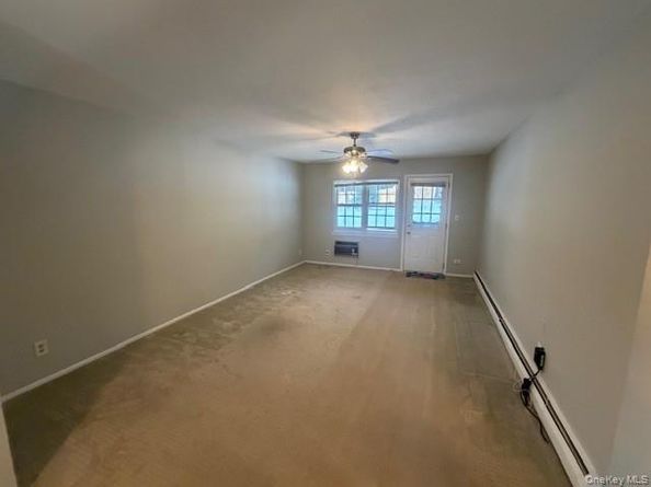 12 Harbour Lane 4A, Oyster Bay NY 11771