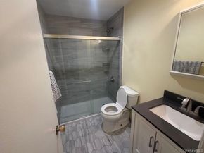 12 Harbour Lane 4A, Oyster Bay NY 11771