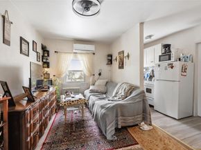 5 Wedgewood Drive, Coram NY 11727