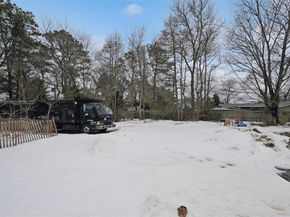 5 Wedgewood Drive, Coram NY 11727