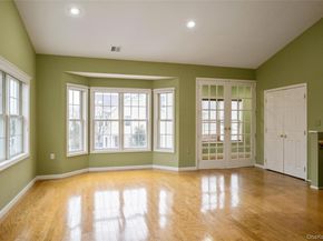 92 Pond View, Port Washington NY 11050