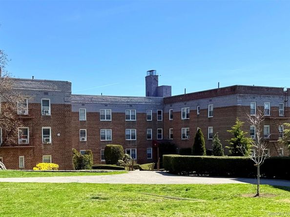 40 Davenport Avenue 1L, New Rochelle NY 10805