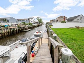 801 S Long Beach Avenue, Freeport NY 11520