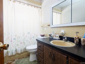 88 14th Street, Hicksville NY 11801