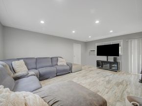 580 Center Briarwood Avenue, West Islip NY 11795