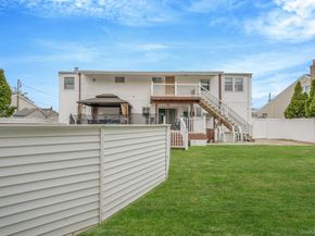 580 Center Briarwood Avenue, West Islip NY 11795