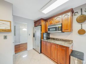 580 Center Briarwood Avenue, West Islip NY 11795