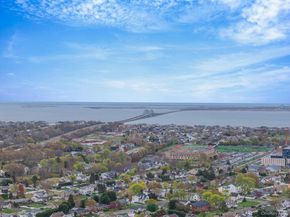 580 Center Briarwood Avenue, West Islip NY 11795