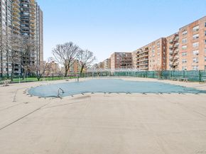 166-25 powells cove blvd 15G, Beechhurst NY 11357