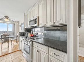 166-25 powells cove blvd 15G, Beechhurst NY 11357