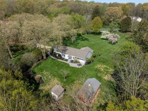 6 Lloyd Haven Drive, Lloyd Harbor NY 11743