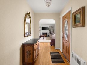 6 Lloyd Haven Drive, Lloyd Harbor NY 11743