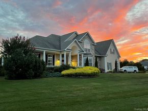 39 Sherwood Drive, Shoreham NY 11786
