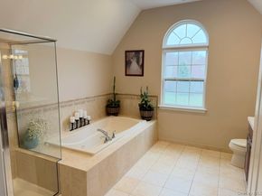 39 Sherwood Drive, Shoreham NY 11786