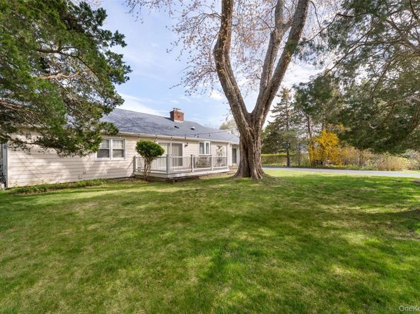 4 Hampton Harbor Lane, Hampton Bays NY 11946