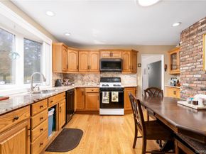 4 Hampton Harbor Lane, Hampton Bays NY 11946