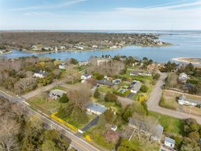 4 Hampton Harbor Lane, Hampton Bays NY 11946