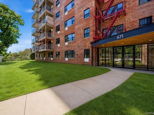 671 Bronx River Road 2f, Yonkers NY 10704