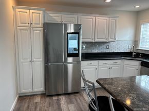 1661 OLD COUNTRY Road 539, Riverhead NY 11901
