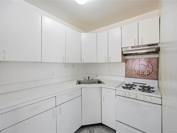 16914 144th Road, Jamaica NY 11434
