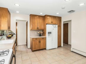 258 N Wisconsin Avenue, North Massapequa NY 11758