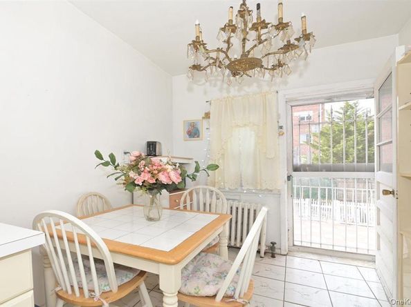 69-11 62nd Drive, Middle Village NY 11379