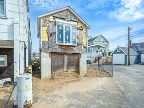 2471 Jackson Avenue, Seaford NY 11783