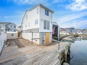 2471 Jackson Avenue, Seaford NY 11783