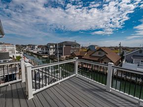 912 Pacific Street, Lindenhurst NY 11757