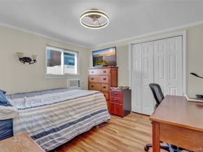 10 Dale Court, Massapequa NY 11758