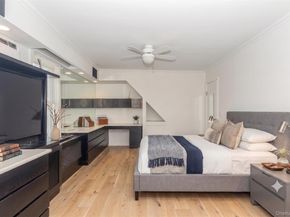 33 Carstairs Road, Valley Stream NY 11581