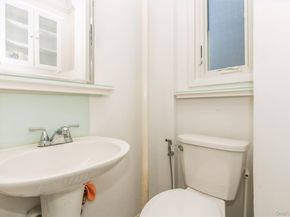 33 Carstairs Road, Valley Stream NY 11581