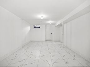 102-39 183 Place, Hollis NY 11423