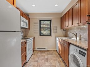 55 Fieldstone Drive 43, Hartsdale NY 10530