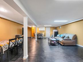 14 Cleaves Avenue, Hempstead NY 11550