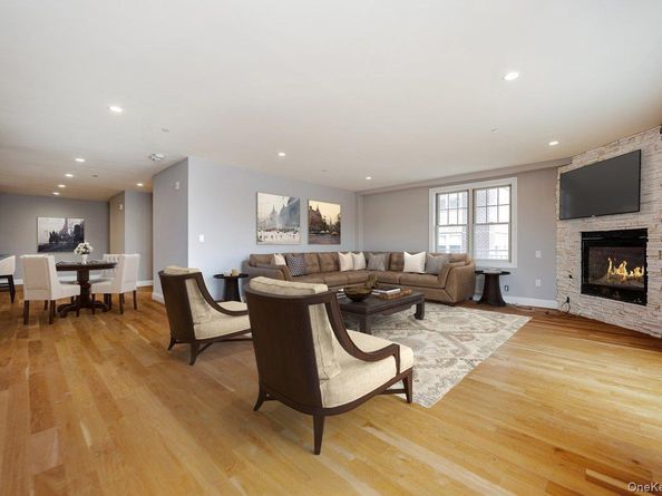 661 W Broadway 402, Long Beach NY 11561