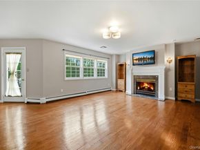 9 Oxford Court, Wheatley Heights NY 11798
