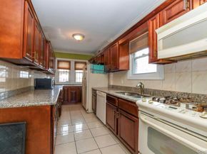 8259 172nd Street, Jamaica Hills NY 11432