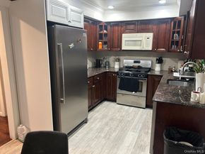 811 9th Street, West Babylon NY 11704
