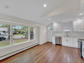 15 Glenwood Lane, Huntington NY 11743