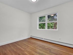 15 Glenwood Lane, Huntington NY 11743